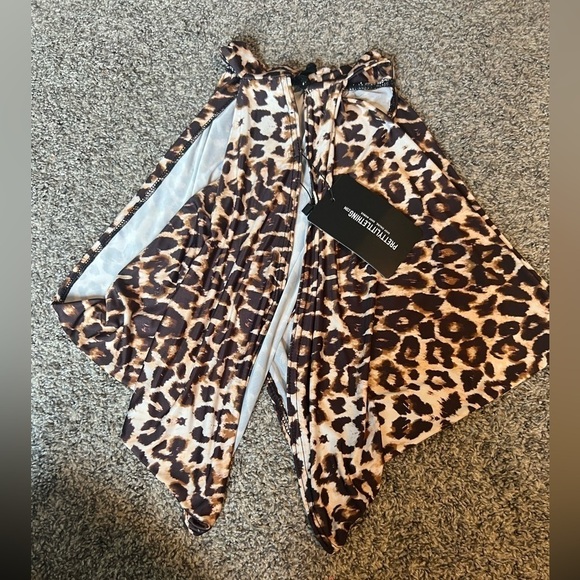 Pretty Little Thing Leopard Halter Wrap Open Back Crop Top Brown Black One Size - Picture 7 of 8